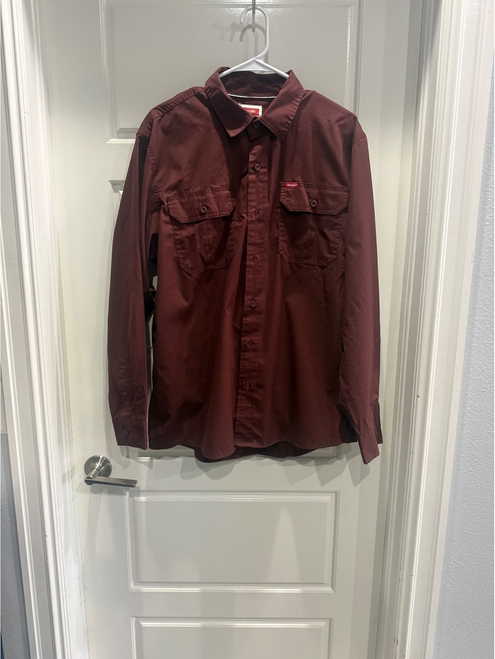 Wrangler Men's large Long Sleeve Button-Up Shirt Burgundy Size Large